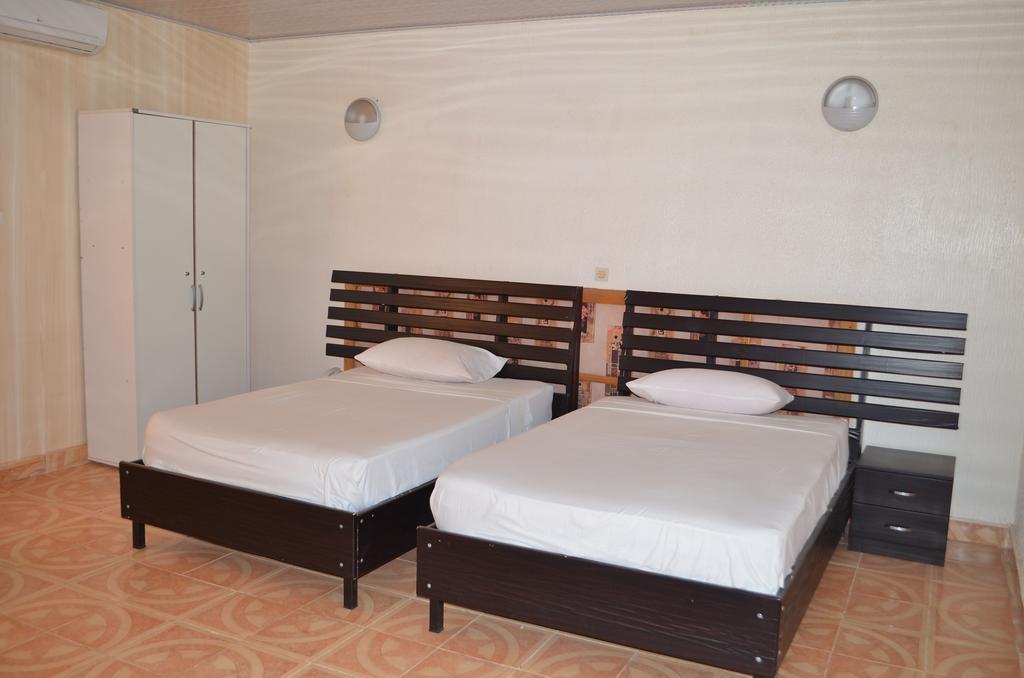 Ouaga Beach Hotel 瓦加杜古 外观 照片