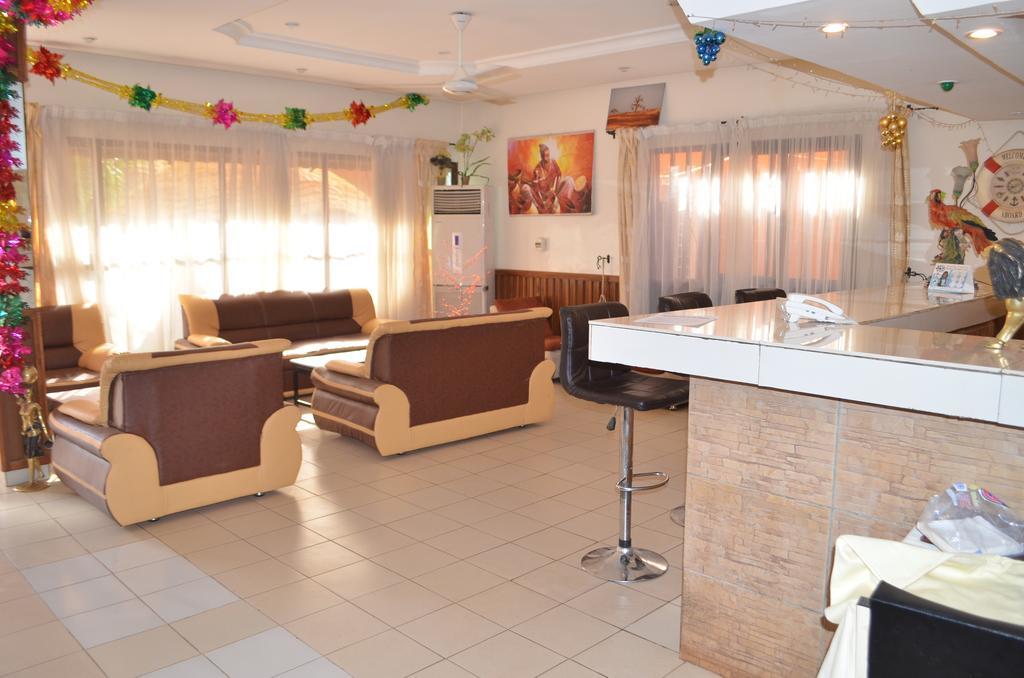 Ouaga Beach Hotel 瓦加杜古 外观 照片
