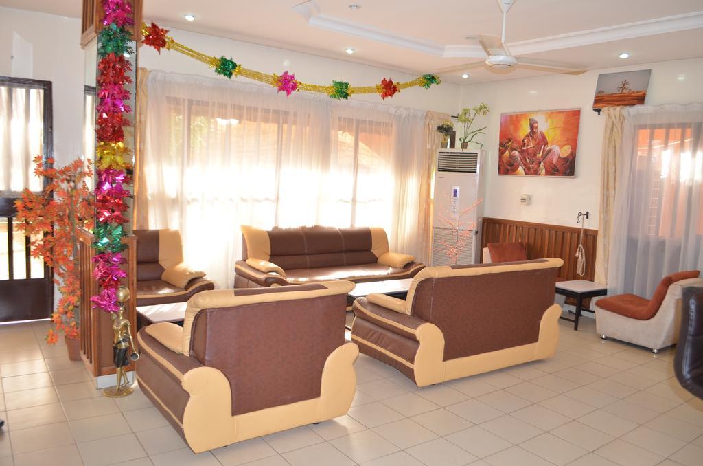 Ouaga Beach Hotel 瓦加杜古 外观 照片